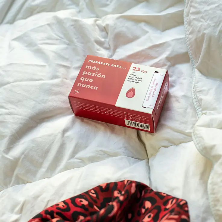 Cajita de juegos para parejas pasionales