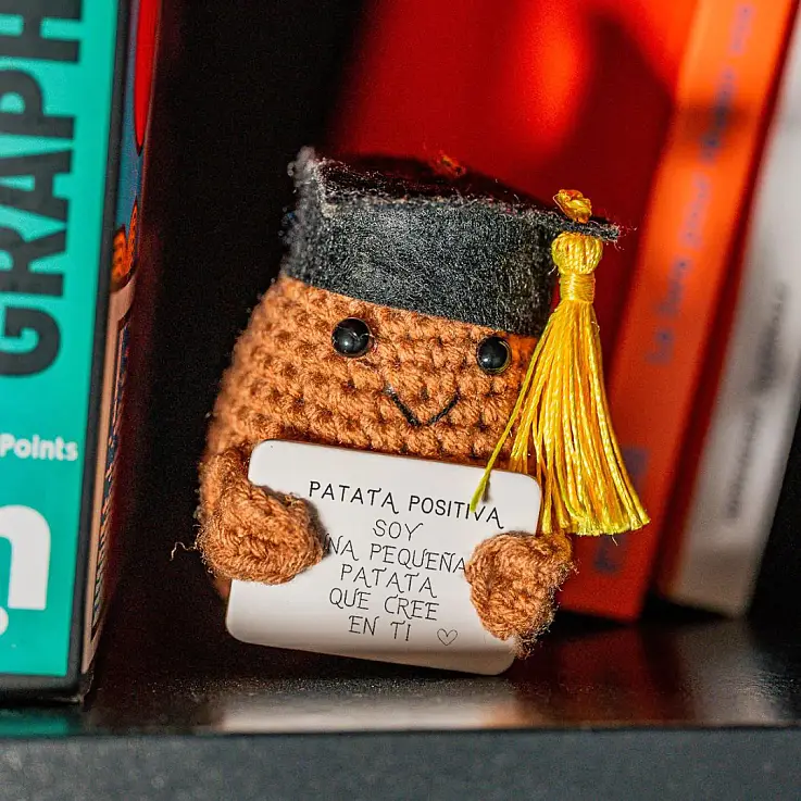 Fabricada a mano en crochet