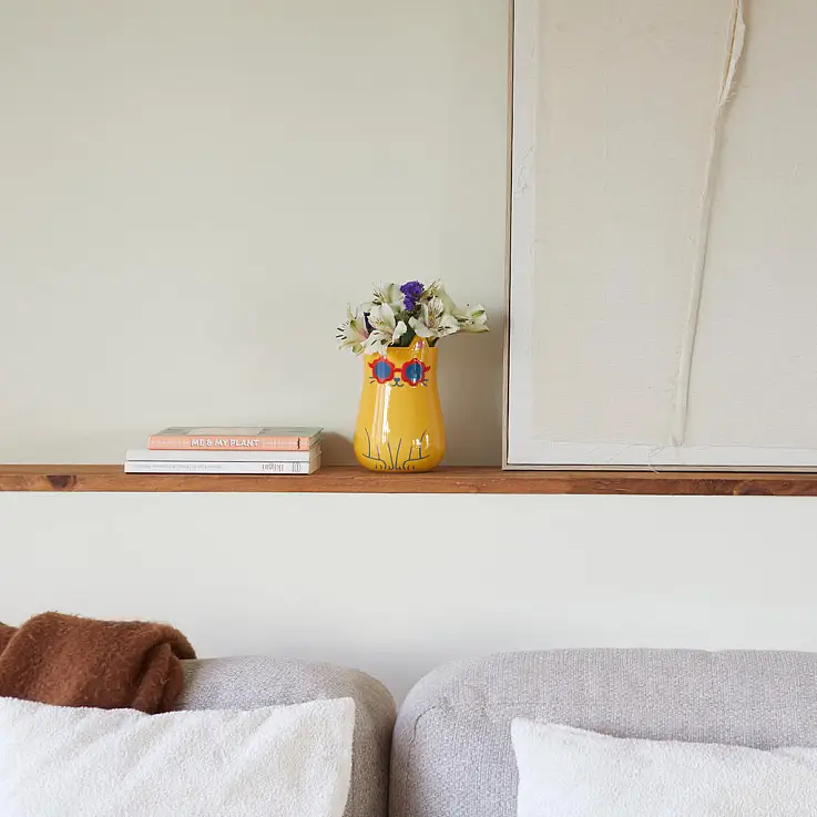 Fabricado en cerámica