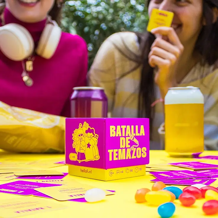 Incluye 96  tarjetas