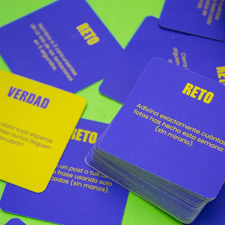 Incluye cartas de Verdad y cartas de Reto