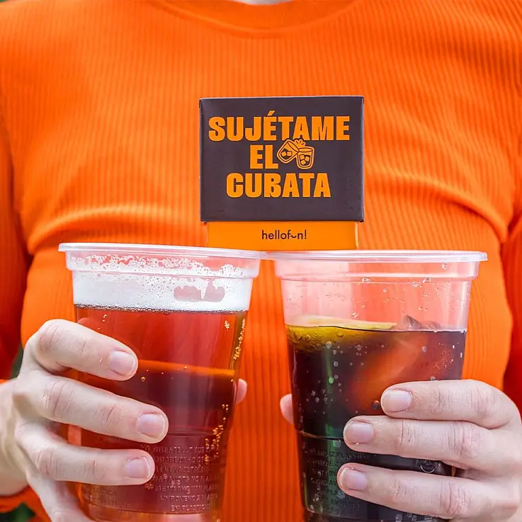 Mini juego Sujétame el cubata