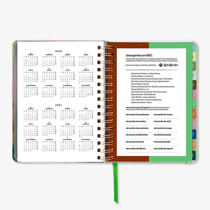 Calendarios 2026 y 2027 incluidos en el interior de la agenda