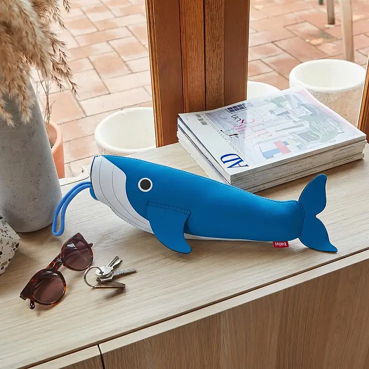 Paraguas automático con funda en forma de ballena
