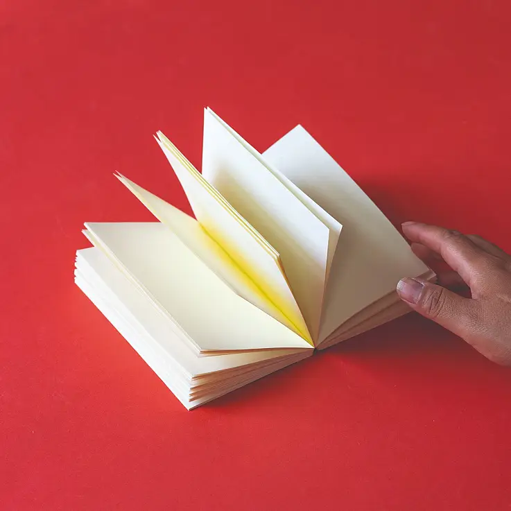 Aprende a realizar tu propia libreta con tela desde 0 con muy buen resultado
