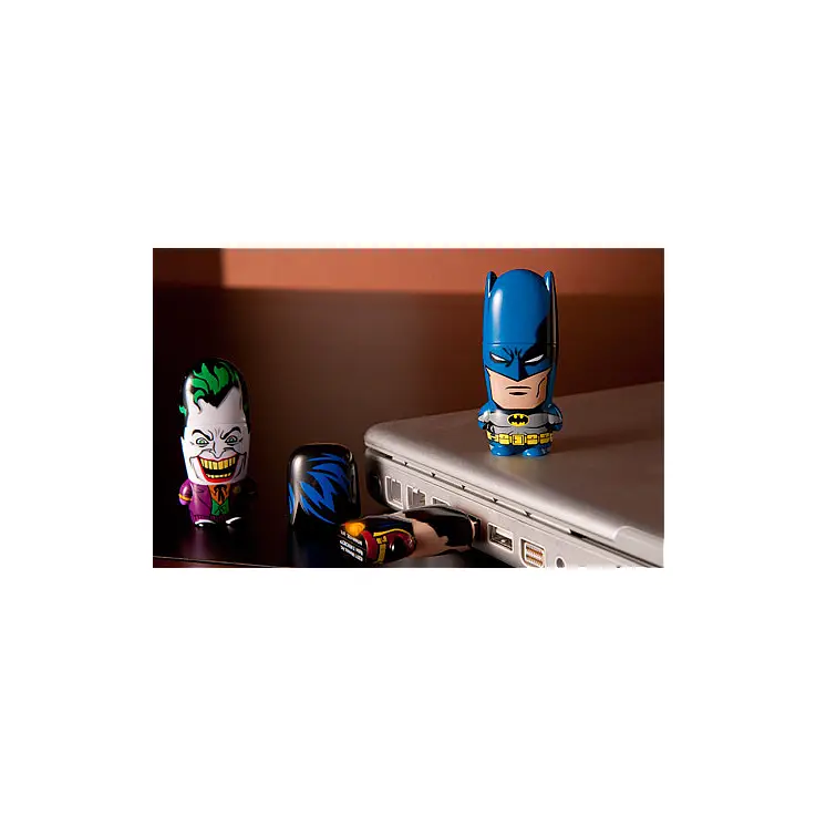 Batman con otros mimobots