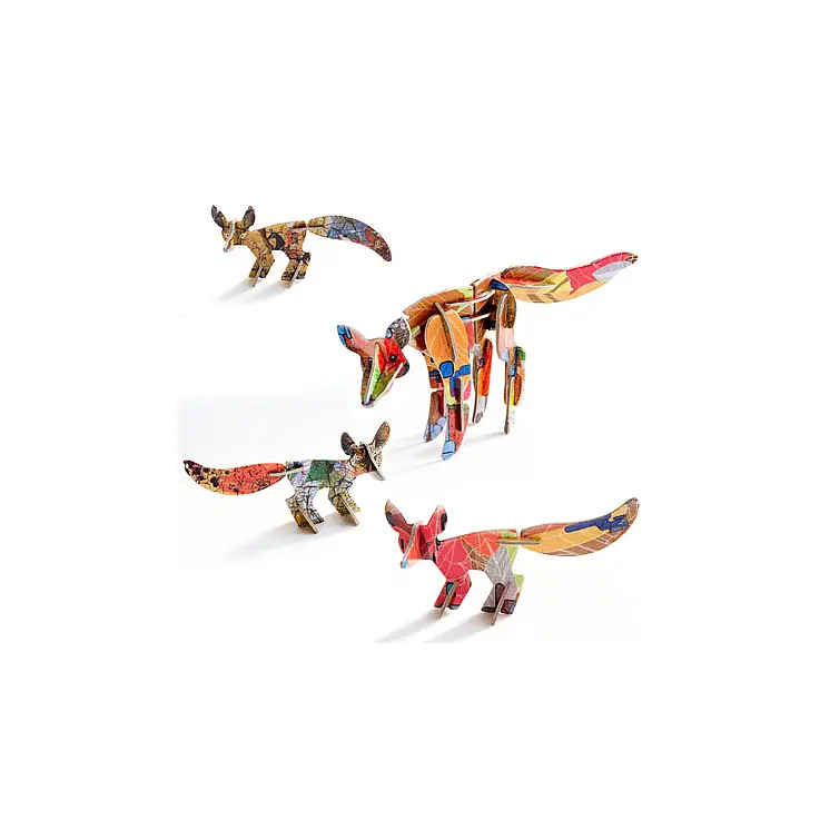 Son unos zorros llenos de vida y de color