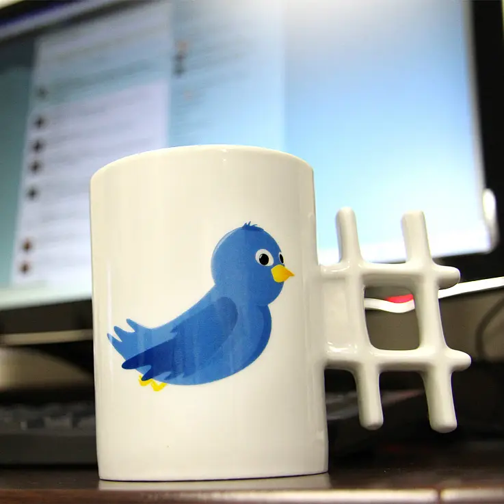 Una taza para tuiteros incondicionales