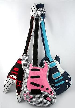 Tres modelos de guitarra: The Rebel, The Classic y The Rock Star 