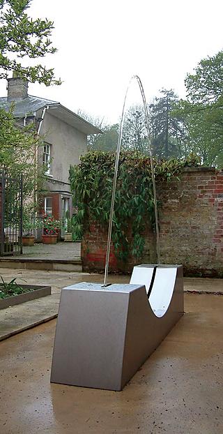 Skip (2002), another work by William Pye featuring water as core element